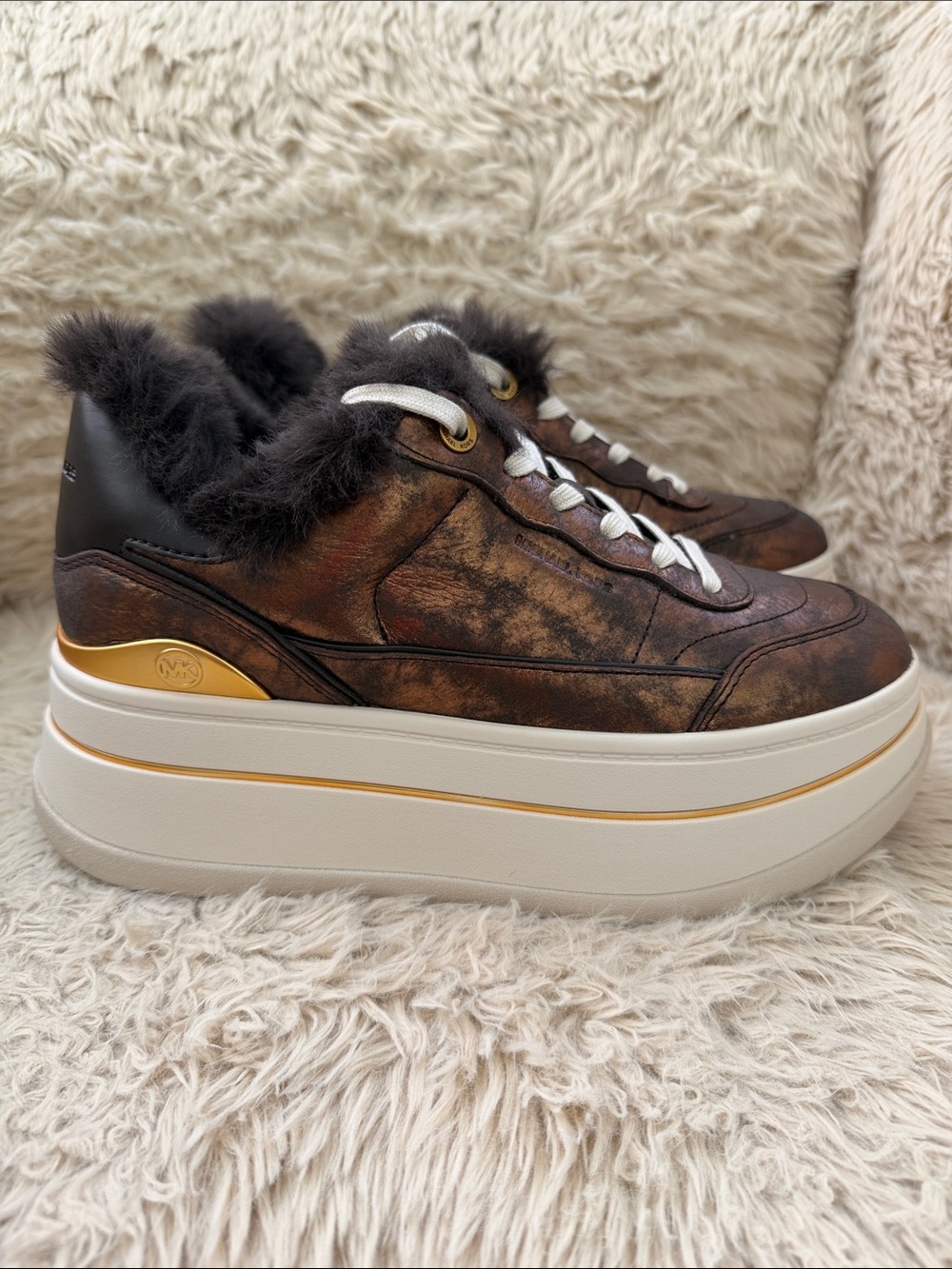 NWOT Michael Kors Hayes Lace Up Sneakers